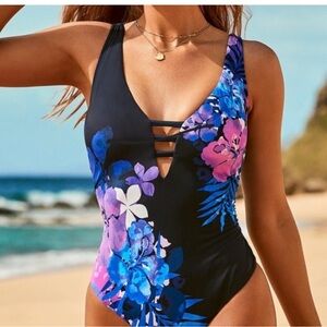 Swimsuits For All - Floral one piece